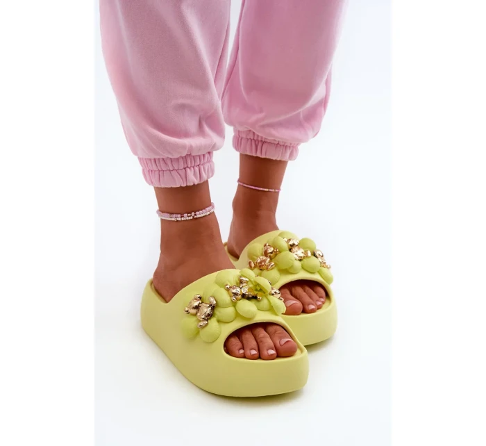 Dámské pěnové pantofle se zdobením na silné podrážce, limetka Bremavia Dámské pěnové pantofle se zdobením na silné podrážce, limetka Bremavia