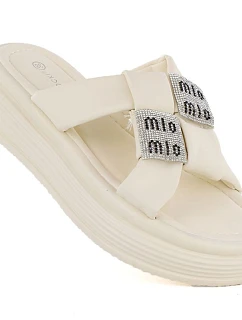 Dámské žabky na platformě se zirkony béžové Potocki 16347