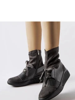 Boty na klínovém podpatku  model 206515 Solea