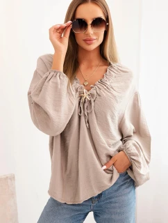 Dámská blůza s viskózou s model 21266186 výstřihem a ozdobou fango - K-Fashion