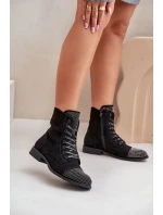 Ozdobené botky na plochém podpatku eko semišové zateplené černé model 21678151 - Boto Ozdobené botky na plochém podpatku eko semišové zateplené černé model 21678151 - Boto