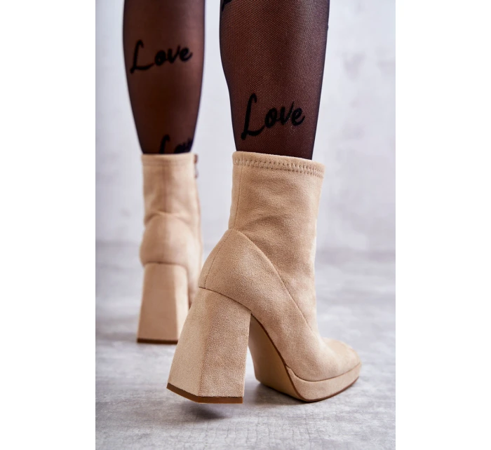 Dámské semišové kozačky na vysokém podpatku Světle béžová model 21595991 - Boto