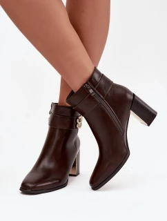 Dámské kotníkové boty na podpatku s páskem a zlatým detailem čokoládové Galinne