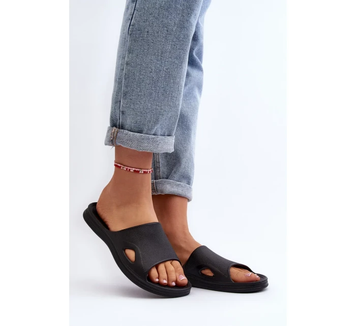 Klasické dámské černé žabky Juniria Klasické dámské černé žabky Juniria