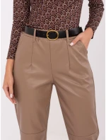 Spodnie IT SP model 21441236 ciemny bezowy - FPrice Spodnie IT SP model 21441236 ciemny bezowy - FPrice