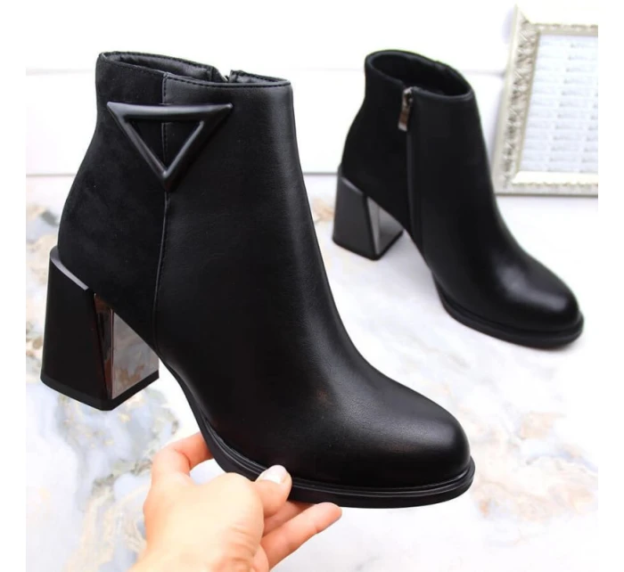 D&A S.Barski Premium Collection W OLI238 černé zateplené boty s ozdobným sloupkem