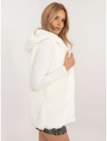 Kamizelka AT KZ model 20608922 ecru - FPrice Kamizelka AT KZ model 20608922 ecru - FPrice