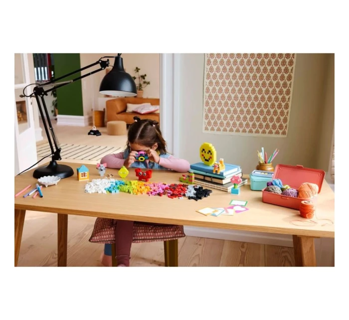 CLASSIC  pro model 21863959 - Lego