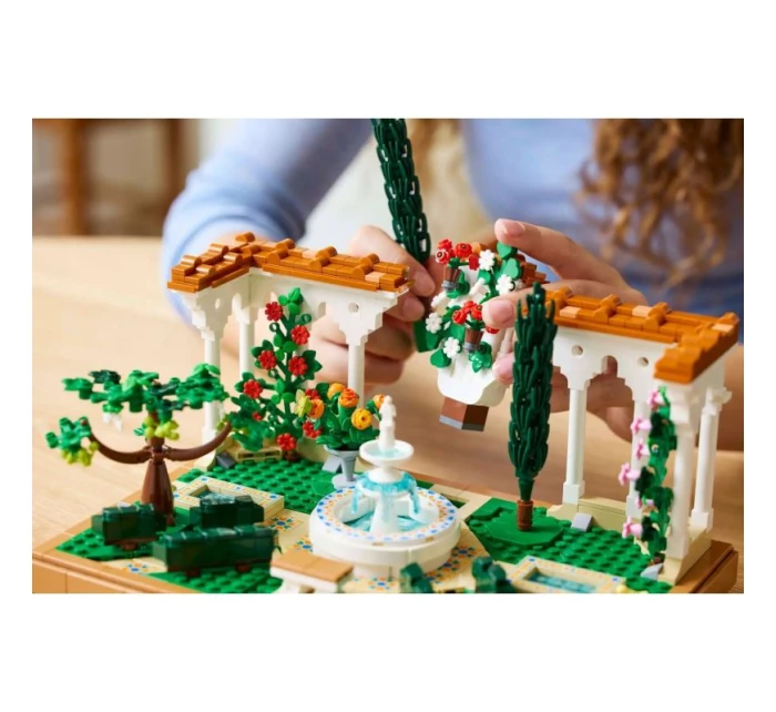 LEGO Icons 10359 Fontána v zahradě