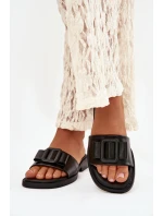 Dámské pantofle na ploché podrážce s přezkou Černé model 21900557 - Boto Dámské pantofle na ploché podrážce s přezkou Černé model 21900557 - Boto