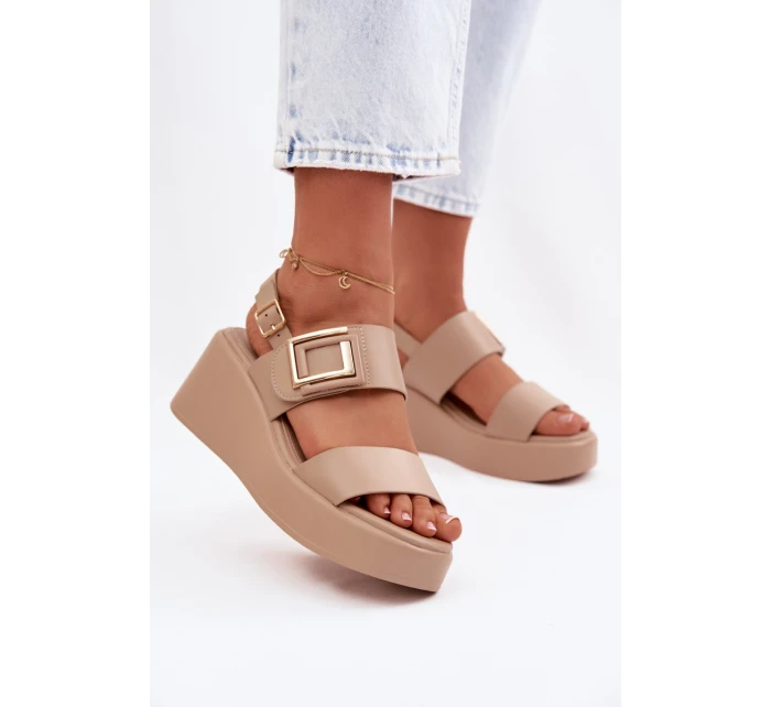 Dámské sandály na platformě s ozdobným detailem Béžové Nelira