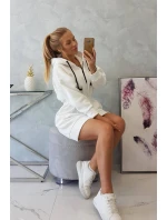 Zateplené šaty s kapucí ecru Zateplené šaty s kapucí ecru