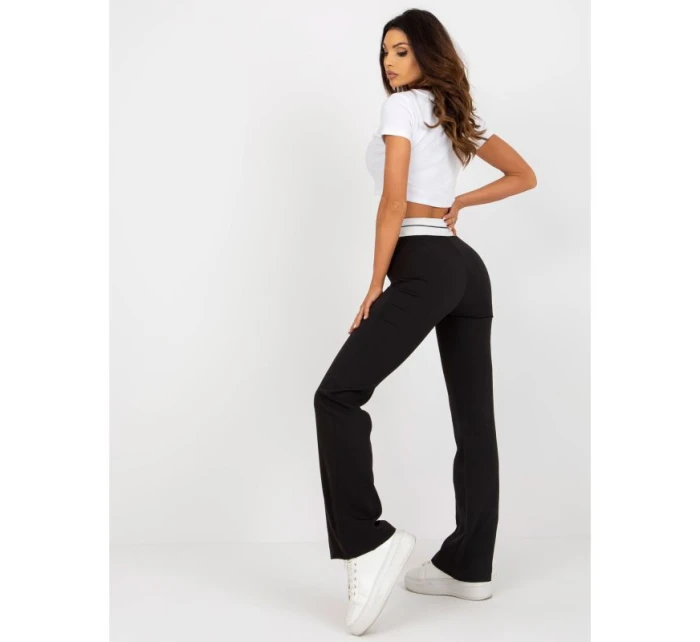 Černé látkové kalhoty do zvonu bez kapes (DHJ-SP-6971.33P) Černé látkové kalhoty do zvonu bez kapes (DHJ-SP-6971.33P)