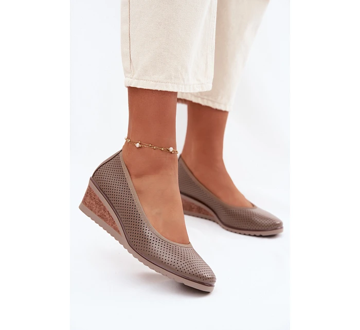 Polobotky na podpatku model 226087 Step in style Polobotky na podpatku model 226087 Step in style