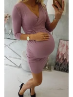 Přiléhavé šaty s průstřihem pod prsy tmavě růžové Přiléhavé šaty s průstřihem pod prsy tmavě růžové