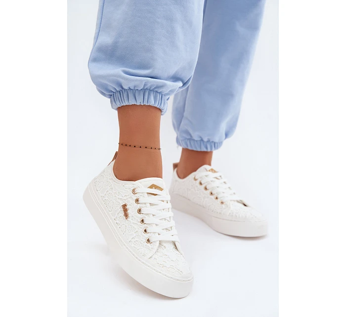 Dámské tenisky s krajkou Lee Cooper LCW-26-02-4060 Bílé Dámské tenisky s krajkou Lee Cooper LCW-26-02-4060 Bílé