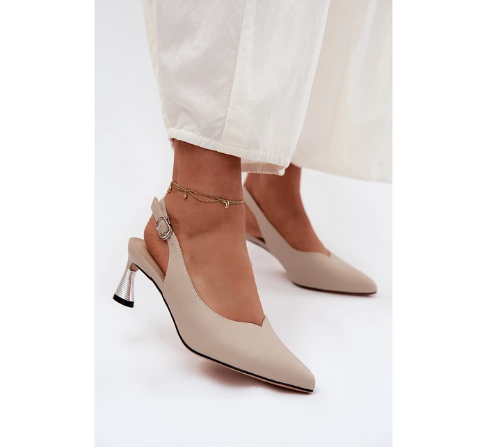 Kožené dámské sandály na podpatku model 22122614 Béžové - VINCEZA