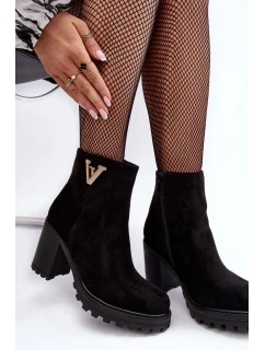 Dámské semišové kotníkové boty na vysokém podpatku s ozdobou, černá silná