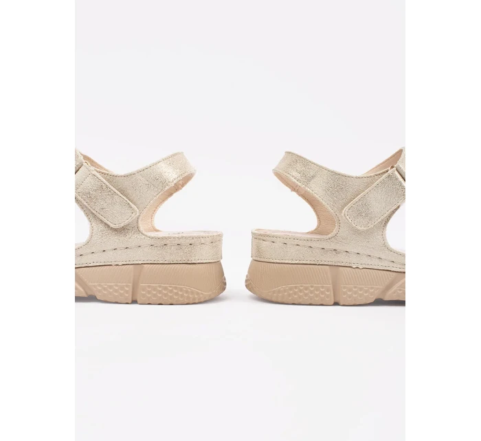 Stylové dámské zlaté  sandály platforma