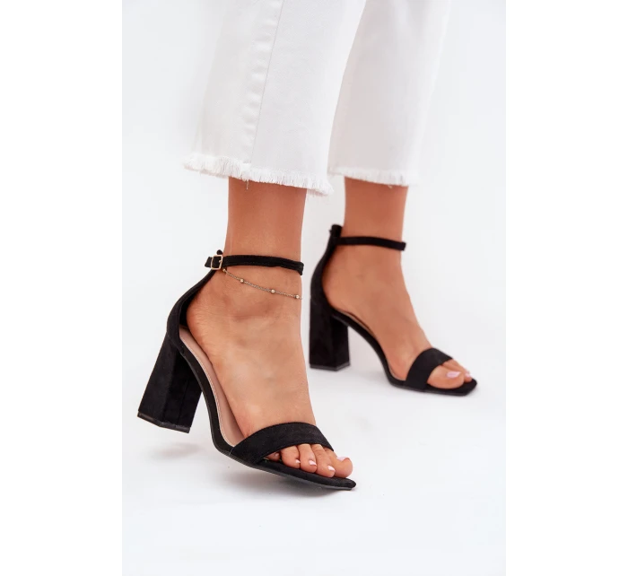 Dámské Sandály Na Podpatku Z Eko Semiše Černé Elirae Dámské Sandály Na Podpatku Z Eko Semiše Černé Elirae
