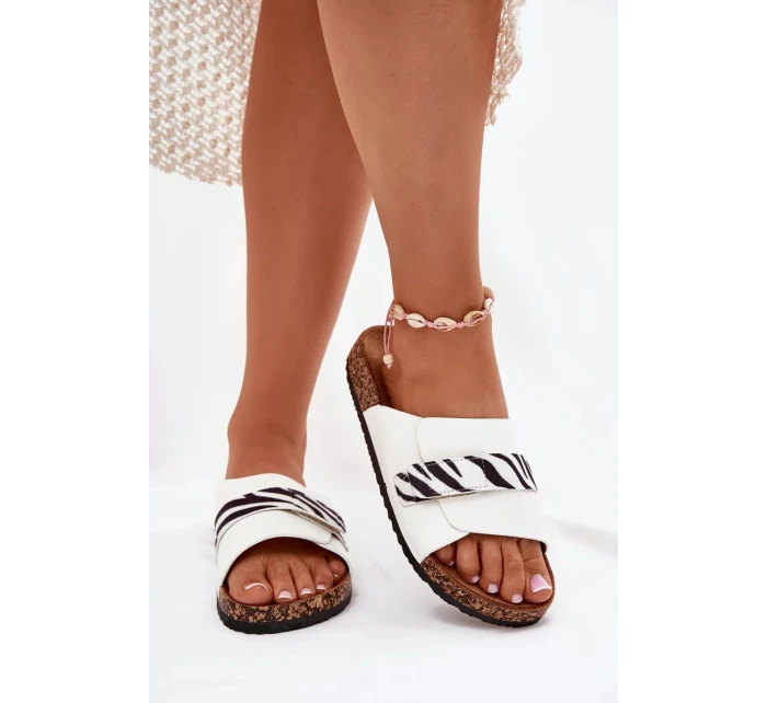 Dámské pantofle s suchým zipem na korkové platformě – bílé Baylin Dámské pantofle s suchým zipem na korkové platformě – bílé Baylin