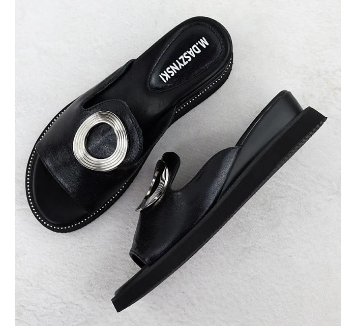 Dámské žabky na nízkém podpatku černé M.Daszynski Dámské žabky na nízkém podpatku černé M.Daszynski