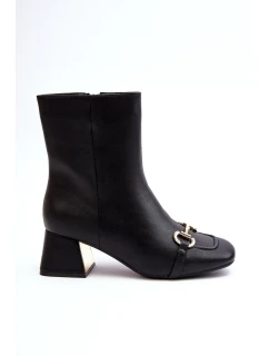 Černé kotníkové boty Adinah na vysokém podpatku s ozdobou