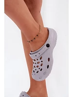 Dámské šedé pěnové pantofle s model 22275307 - Boto Dámské šedé pěnové pantofle s model 22275307 - Boto