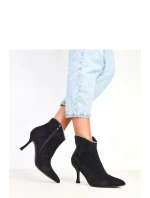 Boty na podpatku model 217908 Solea Boty na podpatku model 217908 Solea