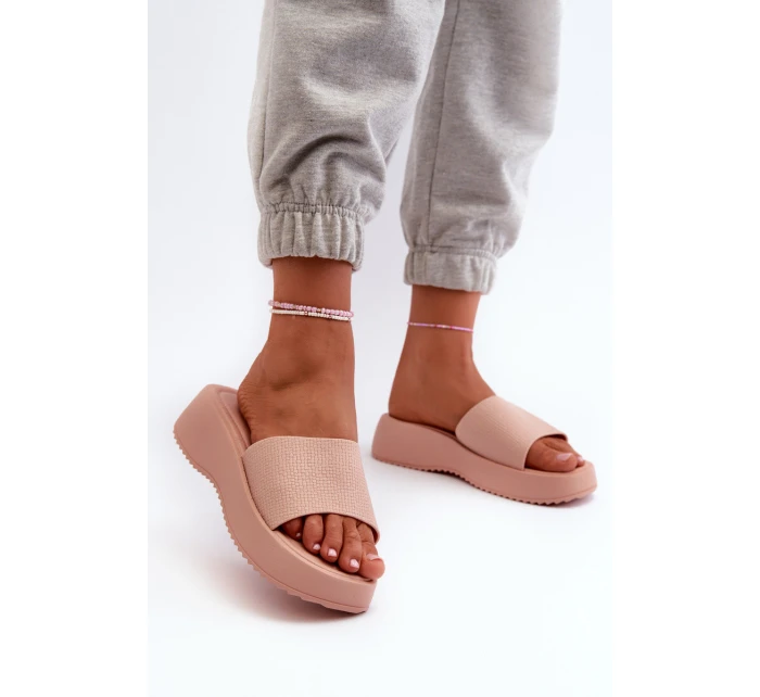 Dámské sandály na platformě a klínu růžové model 21666117 - Boto Dámské sandály na platformě a klínu růžové model 21666117 - Boto