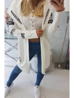 Volný svetr s nápisy model 20243113 - Kesi Volný svetr s nápisy model 20243113 - Kesi