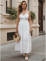 Bawełniana sukienka ażurowa maxi na ramiączkach biała FashionStreet EY2679 Bawełniana sukienka ażurowa maxi na ramiączkach biała FashionStreet EY2679