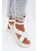 Sandály z eko kůže na platformě Bílé model 22102991 - Boto Sandály z eko kůže na platformě Bílé model 22102991 - Boto