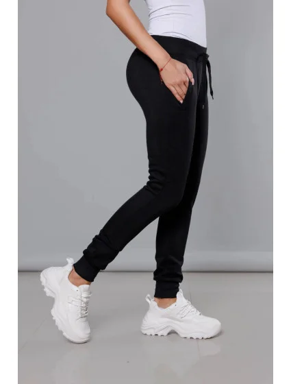 Černé teplákové kalhoty model 21475438 - J.STYLE
