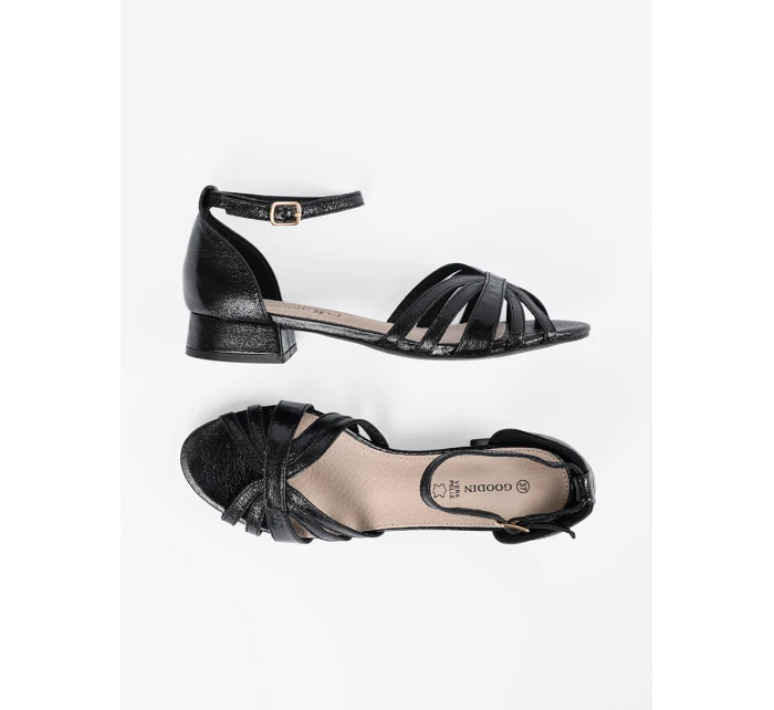 Krásné dámské sandály černé Obcas Krásné dámské sandály černé Obcas