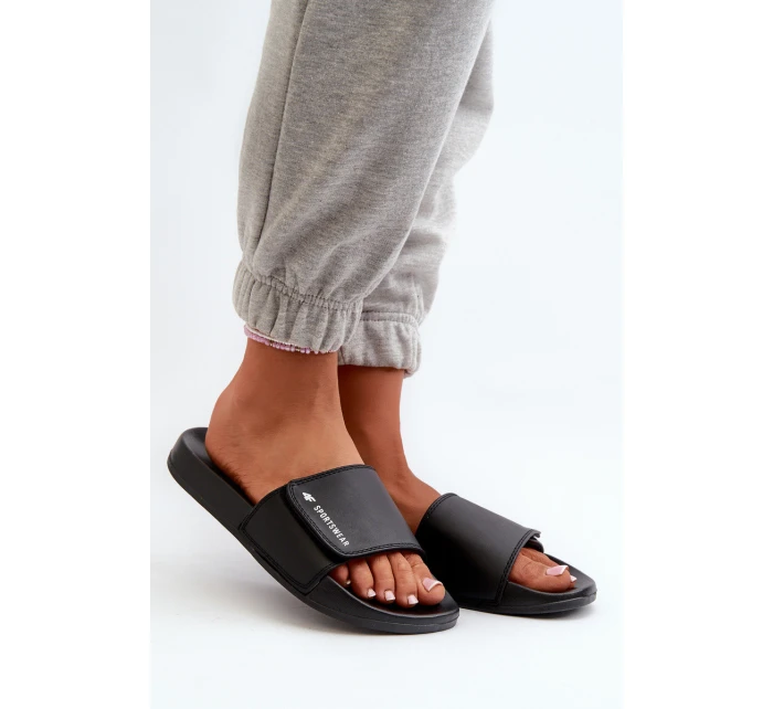 Dámské žabky model 21665920 Černé - 4F Dámské žabky model 21665920 Černé - 4F