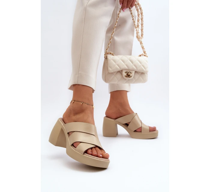 model 21647974 Kožené žabky na podpatku béžové - Zazoo