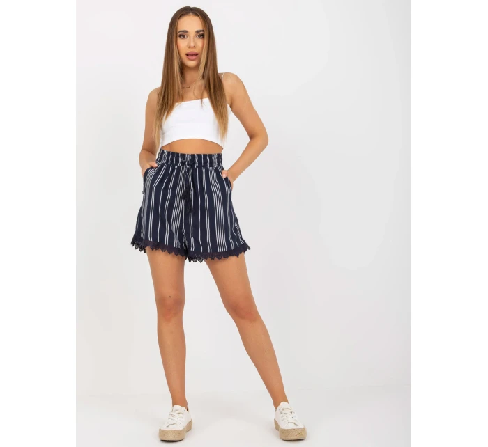 Šortky D73771M62233KA námořnická modrá Šortky D73771M62233KA námořnická modrá