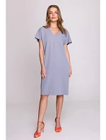 S392 Šaty uvolněného střihu s výstřihem do V - holubičí šedá