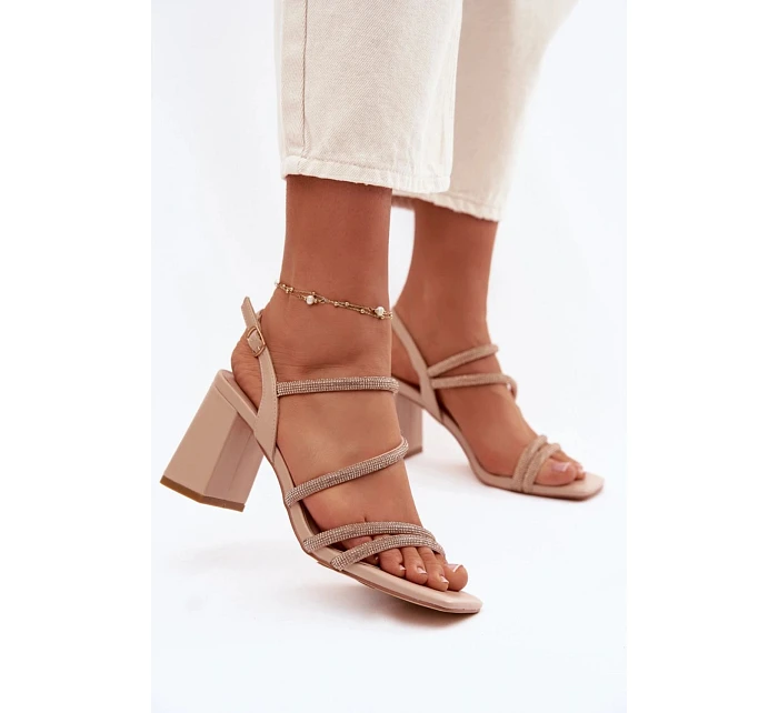 Sandály na podpatku  model 226326 Step in style