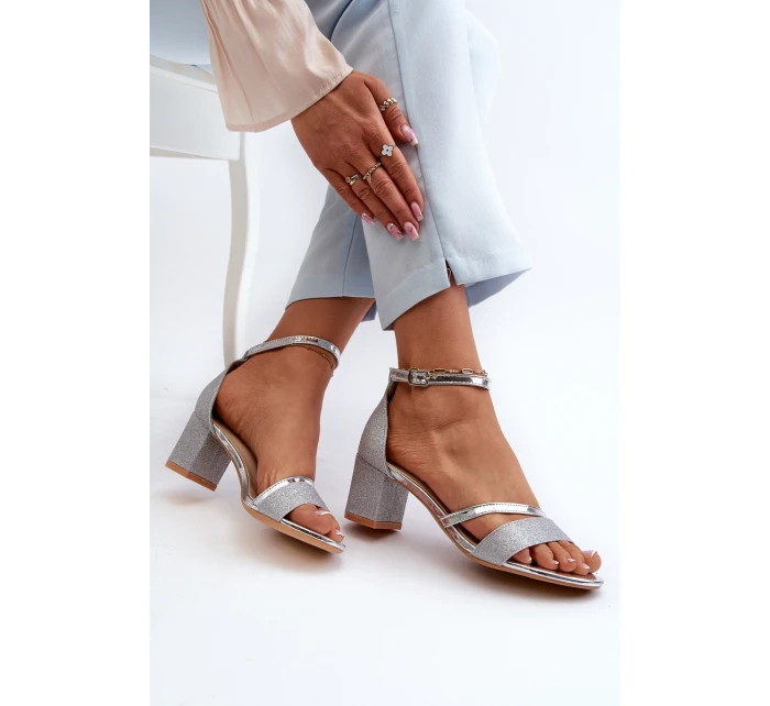 Dámské sandály na nízkém podpatku stříbrné Ploemis
