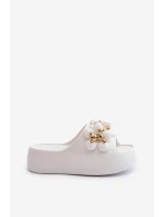Dámské Pěnové Žabky S Ozdobami Na Podrážce Bílé model 21666043 - Boto