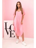 Dámské viskózové šaty s krátkým rukávem a rozšířeným lemem světle růžová Dámské viskózové šaty s krátkým rukávem a rozšířeným lemem světle růžová