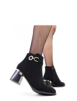 Boty na podpatku model 218813 Solea Boty na podpatku model 218813 Solea