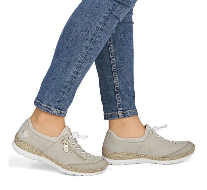 Dámská kožená nazouvací obuv béžová Rieker N42F1-60 Dámská kožená nazouvací obuv béžová Rieker N42F1-60