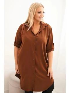 Dámská košilová šaty Plus Size s delším zadním dílem a ohrnutým rukávem tmavě camelová