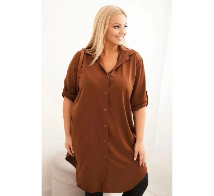 Dámská košilová šaty Plus Size s delším zadním dílem a ohrnutým rukávem tmavě camelová