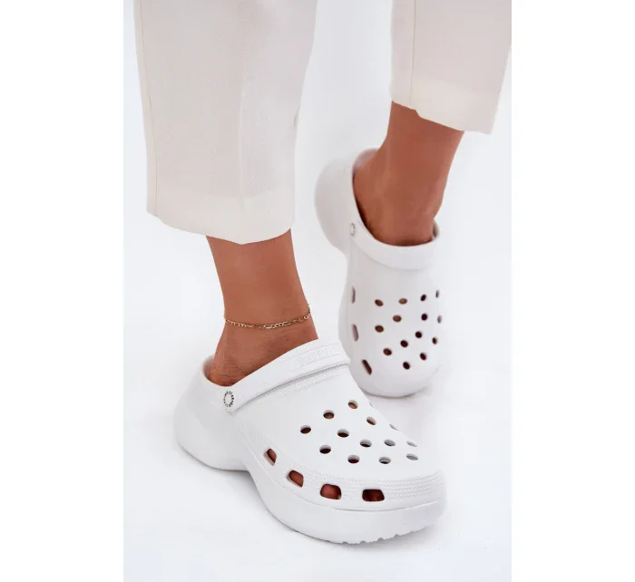 Dámské pěnové pantofle Big Star – bílé Dámské pěnové pantofle Big Star – bílé