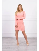 Šaty se zlatým řetízkem meruňková