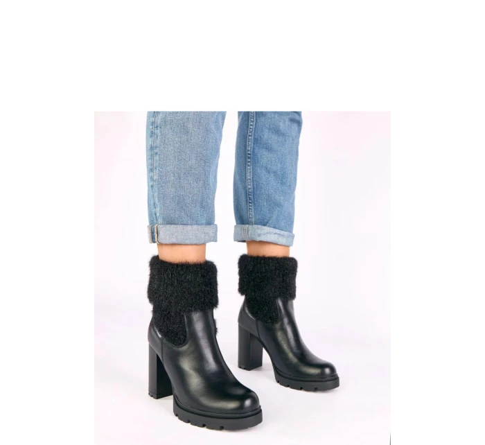 Boty na podpatku  model 221642 Solea